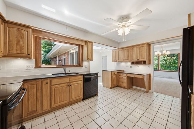 1065 Barneswood Drive, Downers Grove, IL 60515