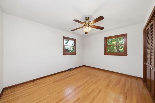 1065 Barneswood Drive, Downers Grove, IL 60515