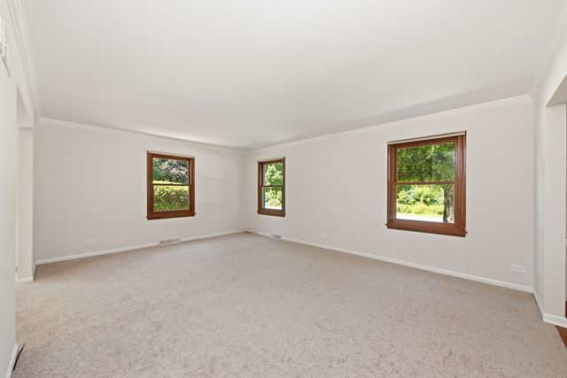 1065 Barneswood Drive, Downers Grove, IL 60515
