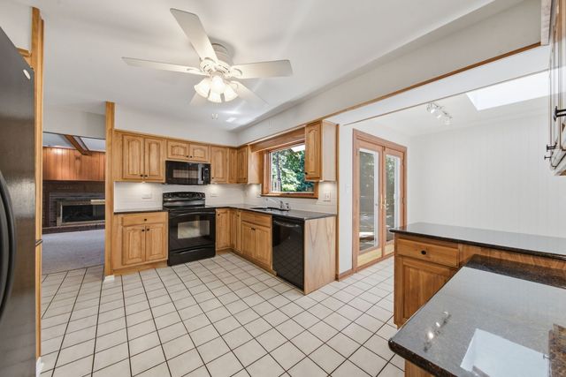 1065 Barneswood Drive, Downers Grove, IL 60515