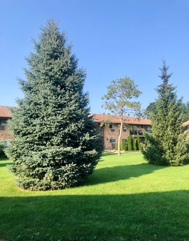 836 E Old Willow Road 11111, Prospect Heights, IL 60070