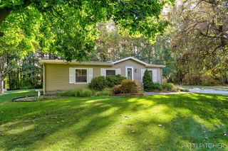 14128 Luckett Lane, Grand Haven, MI 49417