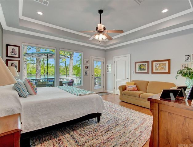 216 Meadowcliff Dr, Hot Springs, AR 71913