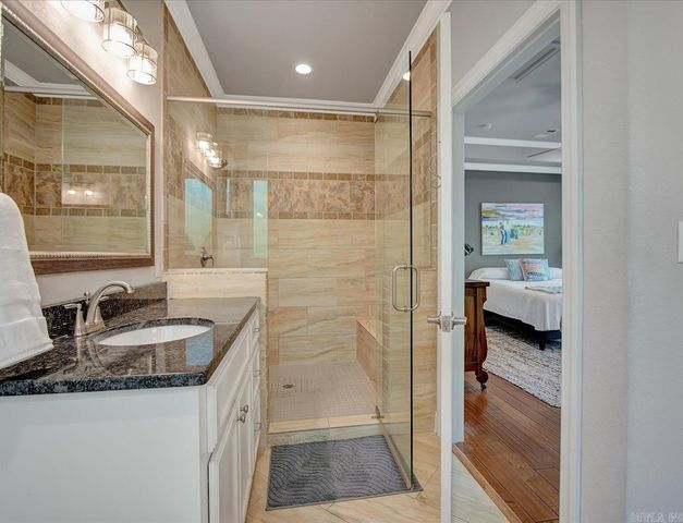 216 Meadowcliff Dr, Hot Springs, AR 71913