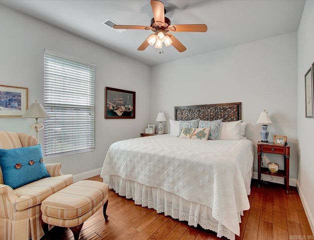 216 Meadowcliff Dr, Hot Springs, AR 71913