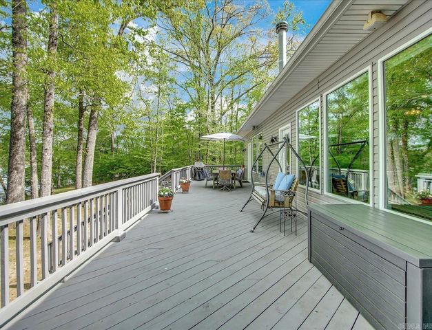 216 Meadowcliff Dr, Hot Springs, AR 71913