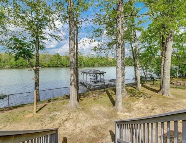 216 Meadowcliff Dr, Hot Springs, AR 71913