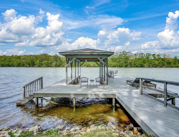 216 Meadowcliff Dr, Hot Springs, AR 71913