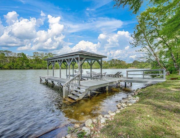 216 Meadowcliff Dr, Hot Springs, AR 71913