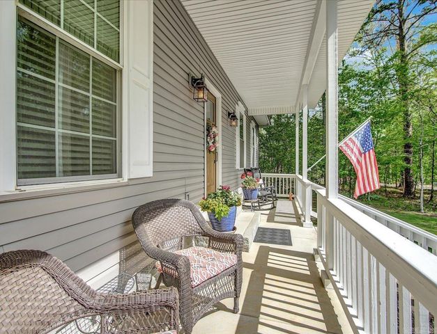 216 Meadowcliff Dr, Hot Springs, AR 71913