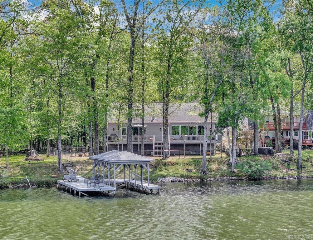 216 Meadowcliff Dr, Hot Springs, AR 71913