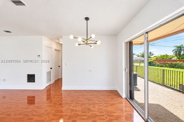 2724 Acapulco Dr, Miramar, FL 33023