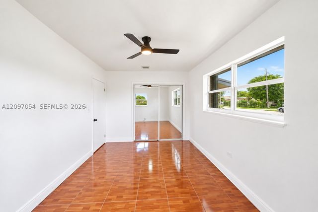 2724 Acapulco Dr, Miramar, FL 33023