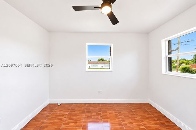 2724 Acapulco Dr, Miramar, FL 33023