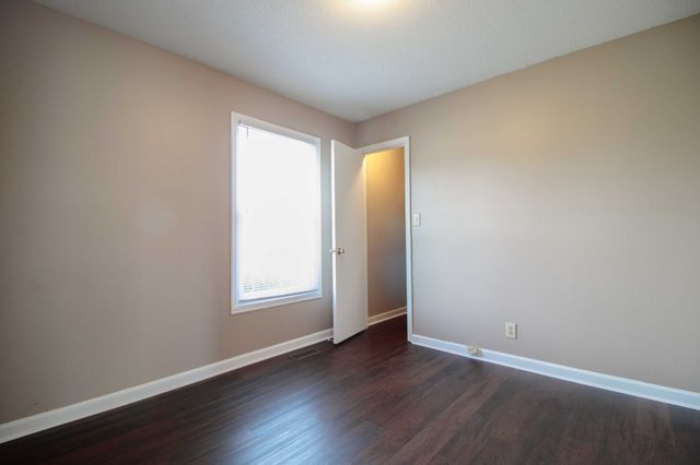 587 Joshua Drive, Clarksville, TN 37042