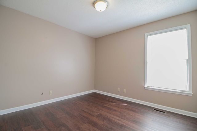 587 Joshua Drive, Clarksville, TN 37042