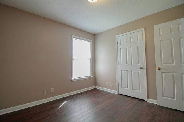 587 Joshua Drive, Clarksville, TN 37042