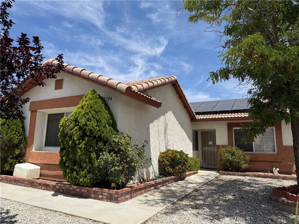 Image 1 of property listing at 13794 Valera, Victorville, CA 92392