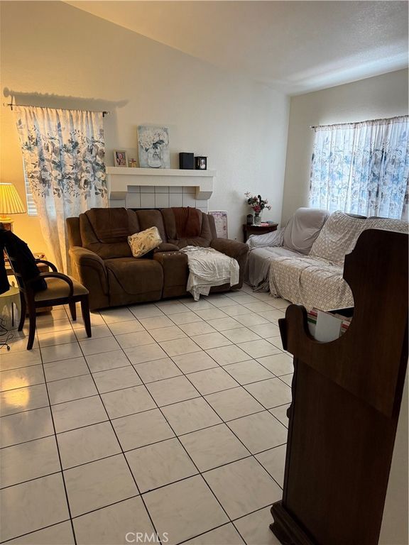 Image 2 of property listing at 13794 Valera, Victorville, CA 92392
