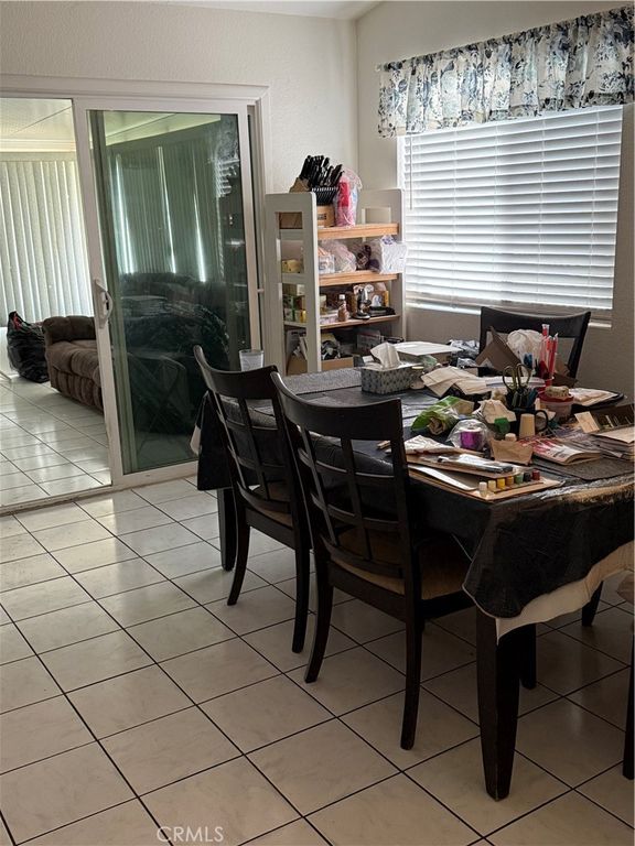 Image 4 of property listing at 13794 Valera, Victorville, CA 92392