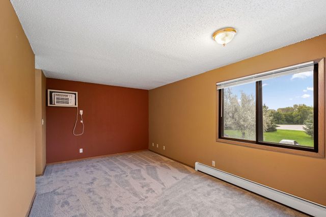 4 Pine Tree Drive 223, Arden Hills, MN 55112