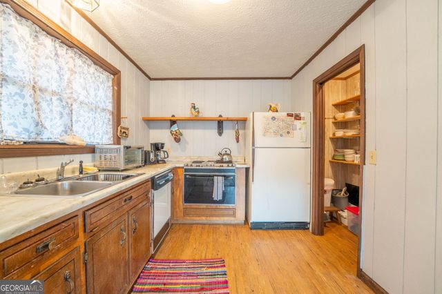 375 Western Way, Rabun Gap, GA 30568