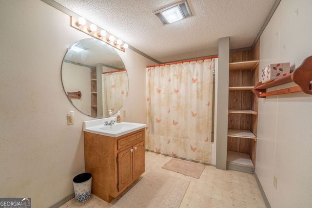 375 Western Way, Rabun Gap, GA 30568