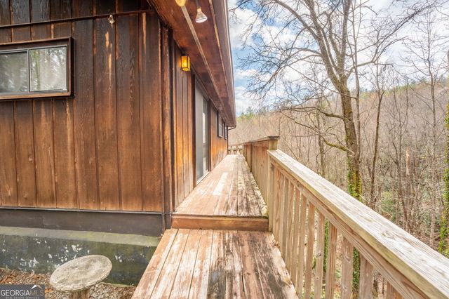 375 Western Way, Rabun Gap, GA 30568