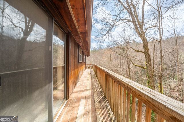 375 Western Way, Rabun Gap, GA 30568