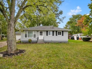 1524 Andrea Drive, Brunswick, OH 44212