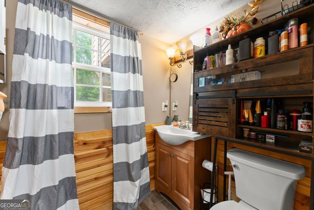 6610 Jessie Circle, Flowery Branch, GA 30542