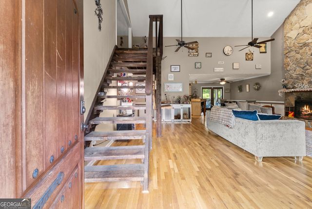 6610 Jessie Circle, Flowery Branch, GA 30542