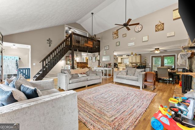 6610 Jessie Circle, Flowery Branch, GA 30542