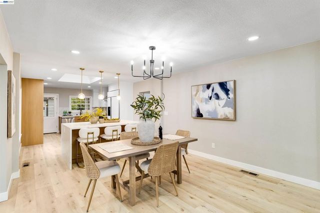 1158 Fremont St, San Jose, CA 95126