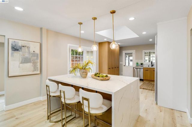 1158 Fremont St, San Jose, CA 95126