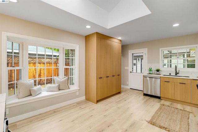 1158 Fremont St, San Jose, CA 95126