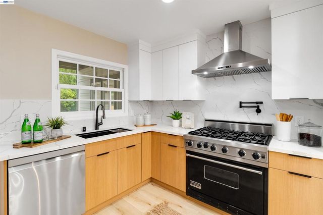 1158 Fremont St, San Jose, CA 95126