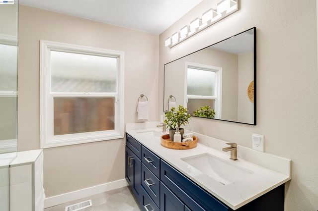 1158 Fremont St, San Jose, CA 95126