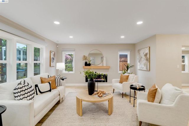 1158 Fremont St, San Jose, CA 95126