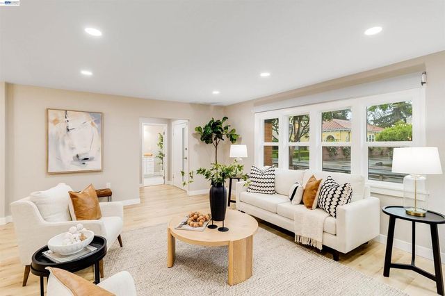 1158 Fremont St, San Jose, CA 95126