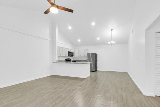 13737 Yarmouth Drive, Wellington, FL 33414