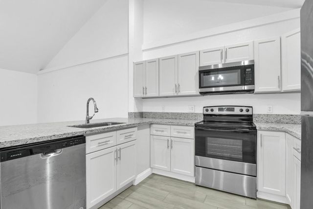 13737 Yarmouth Drive, Wellington, FL 33414