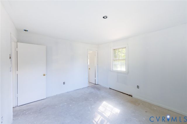 3720 Elsie Dr, Dinwiddie, VA 23803