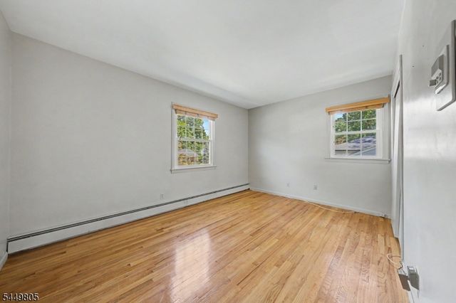34 Cavell Pl, West Caldwell Twp., NJ 07006