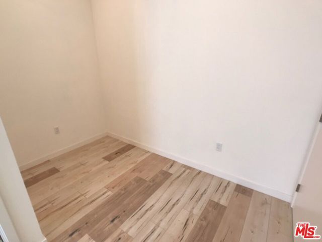 517 N Harvard Boulevard, Los Angeles, CA 90004