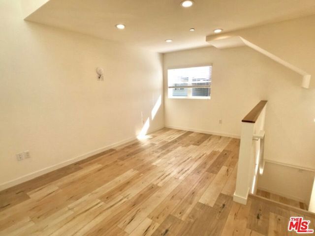 517 N Harvard Boulevard, Los Angeles, CA 90004