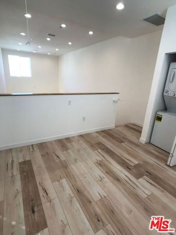 517 N Harvard Boulevard, Los Angeles, CA 90004