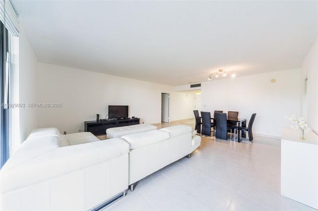 121 CRANDON BL 248, Key Biscayne, FL 33149