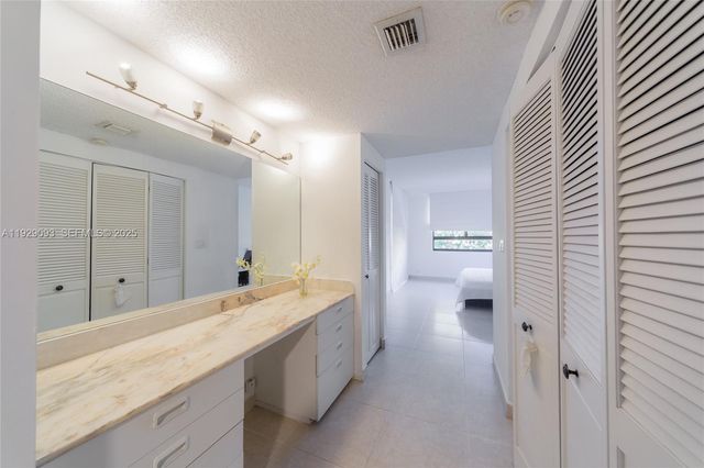 121 CRANDON BL 248, Key Biscayne, FL 33149