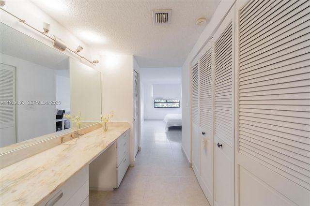 121 CRANDON BL 248, Key Biscayne, FL 33149